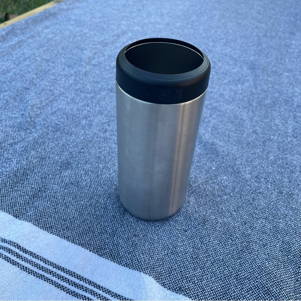 Yeti Colster Slim Can Coozie - Picture 3 of 6